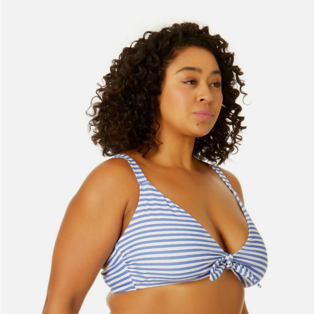 Time and Tru Womens Extra Large Blue White Textured Stripe Bikini Top XL NWOT
